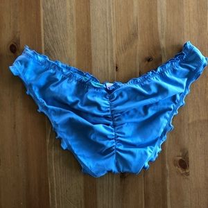 Victoria's Secret Swim - Victoria’s Secret cheeky bikini bottoms Victoria's Secret Swim - Victoria’s Secret cheeky bikini bottoms